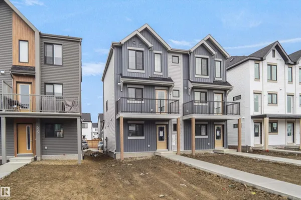 633 176 AV NE photo 2
