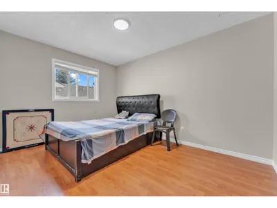 2416 35 ST NW photo 21