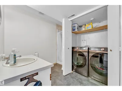 2416 35 ST NW photo 27