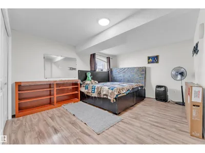 2416 35 ST NW photo 29