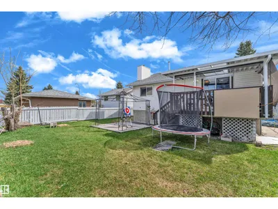 2416 35 ST NW photo 32