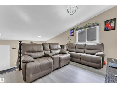 2416 35 ST NW photo 8