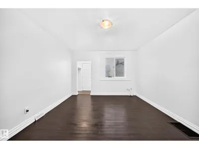 11014 95 ST NW photo 13