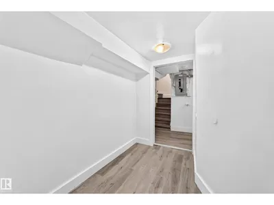 11014 95 ST NW photo 42