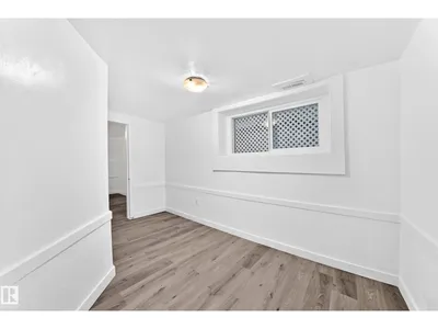 11014 95 ST NW photo 33