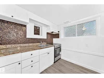 11014 95 ST NW photo 25