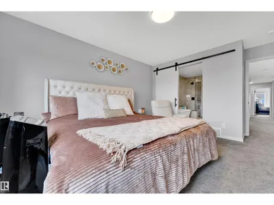 6364 174 AV NW photo 33