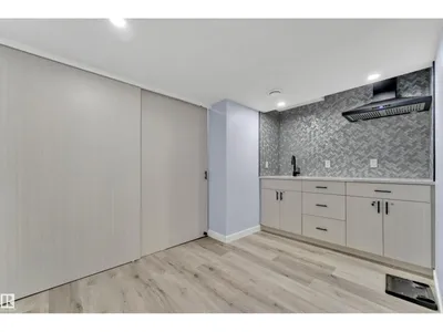 6364 174 AV NW photo 41