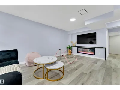 6364 174 AV NW photo 45