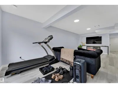 6364 174 AV NW photo 46