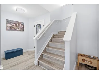 714 87 Street SW photo 20