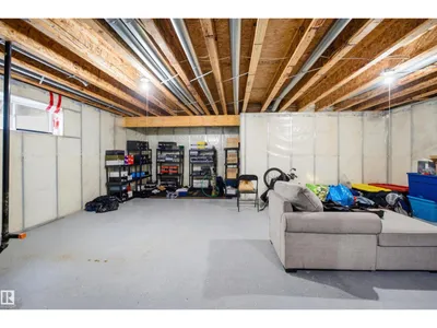 714 87 Street SW photo 40