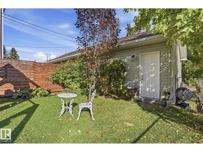 10245 152 ST NW photo 19