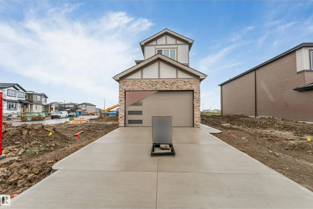 22538 83A AV NW exterior