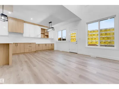 22538 83A AV NW photo 21