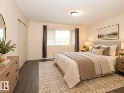 11393 22 AV NW photo 19