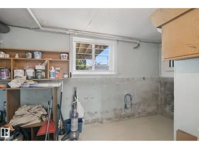 11946 70 ST NW photo 13