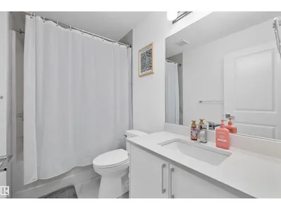 74 PENN PL photo 21