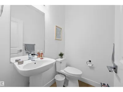 74 PENN PL photo 7