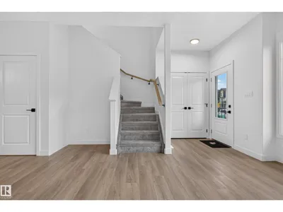 99 Westwind DR photo 7