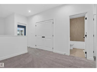 99 Westwind DR photo 29