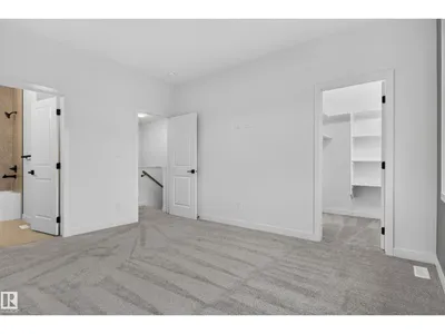 99 Westwind DR photo 35