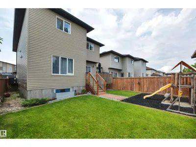 137 AWENTIA ST photo 40