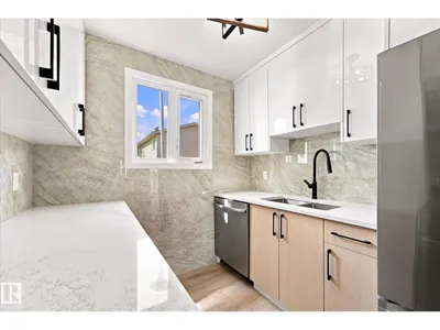 18307 66 AV NW photo 12