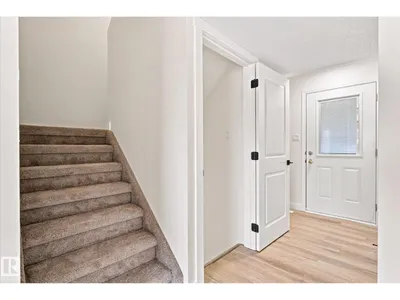 18307 66 AV NW photo 16