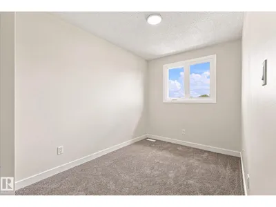 18307 66 AV NW photo 22