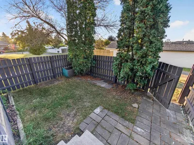1514A 69 ST NW photo 37