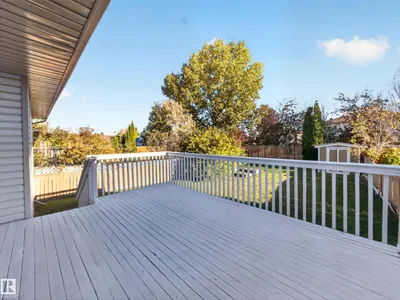 310 REGENCY DR photo 56
