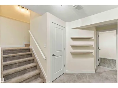 3 PETER ST photo 34