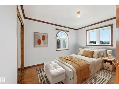 7708 158 AV NW photo 21