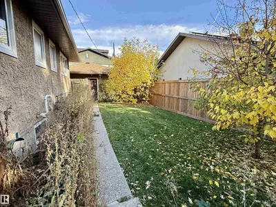 9333 146 ST NW photo 16