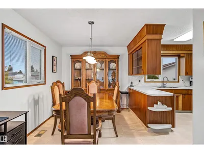 7336 147 AV NW NW photo 11
