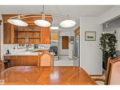 7336 147 AV NW NW photo 13