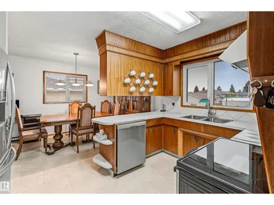 7336 147 AV NW NW photo 15