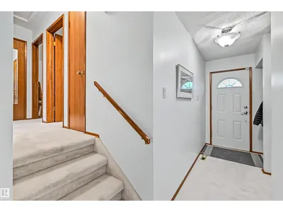 7336 147 AV NW NW photo 18