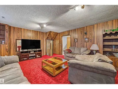 7336 147 AV NW NW photo 34