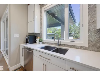 9235 148 ST NW photo 18