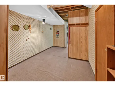 7704 104 AV NW photo 50