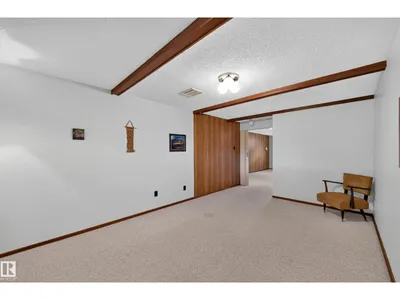 7704 104 AV NW photo 36