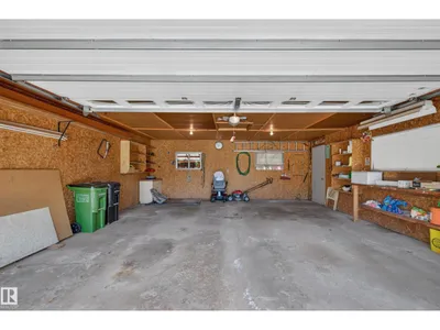 7704 104 AV NW photo 60