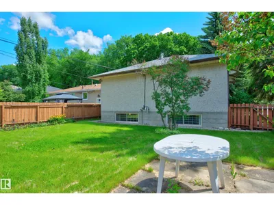 7704 104 AV NW photo 66