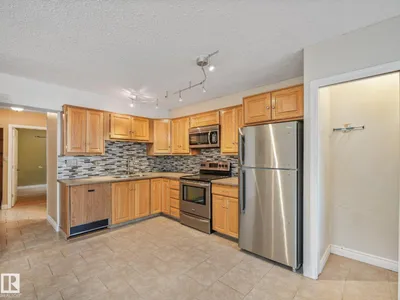 12209 94 ST NW photo 26