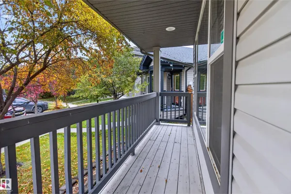 21215 92 AV NW photo 2