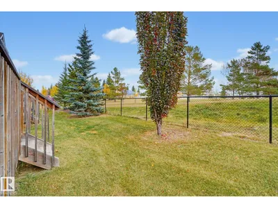 4205 30 ST NW photo 33