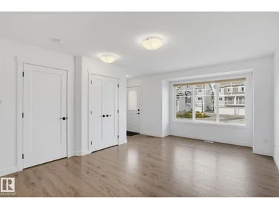 4205 30 ST NW photo 9