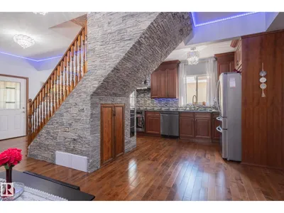 11916 71 ST NW photo 9